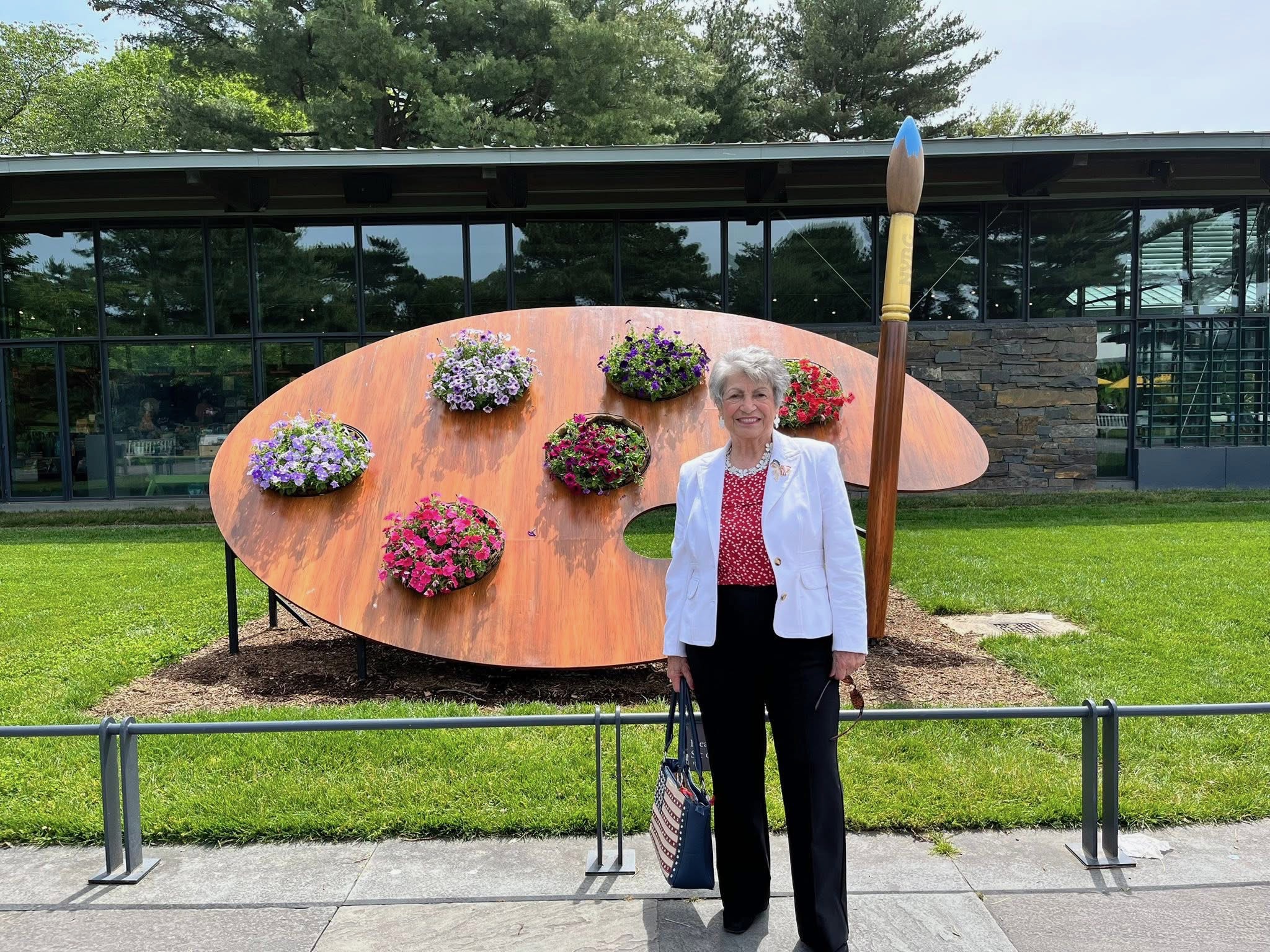 Gloria Dittman photo 2