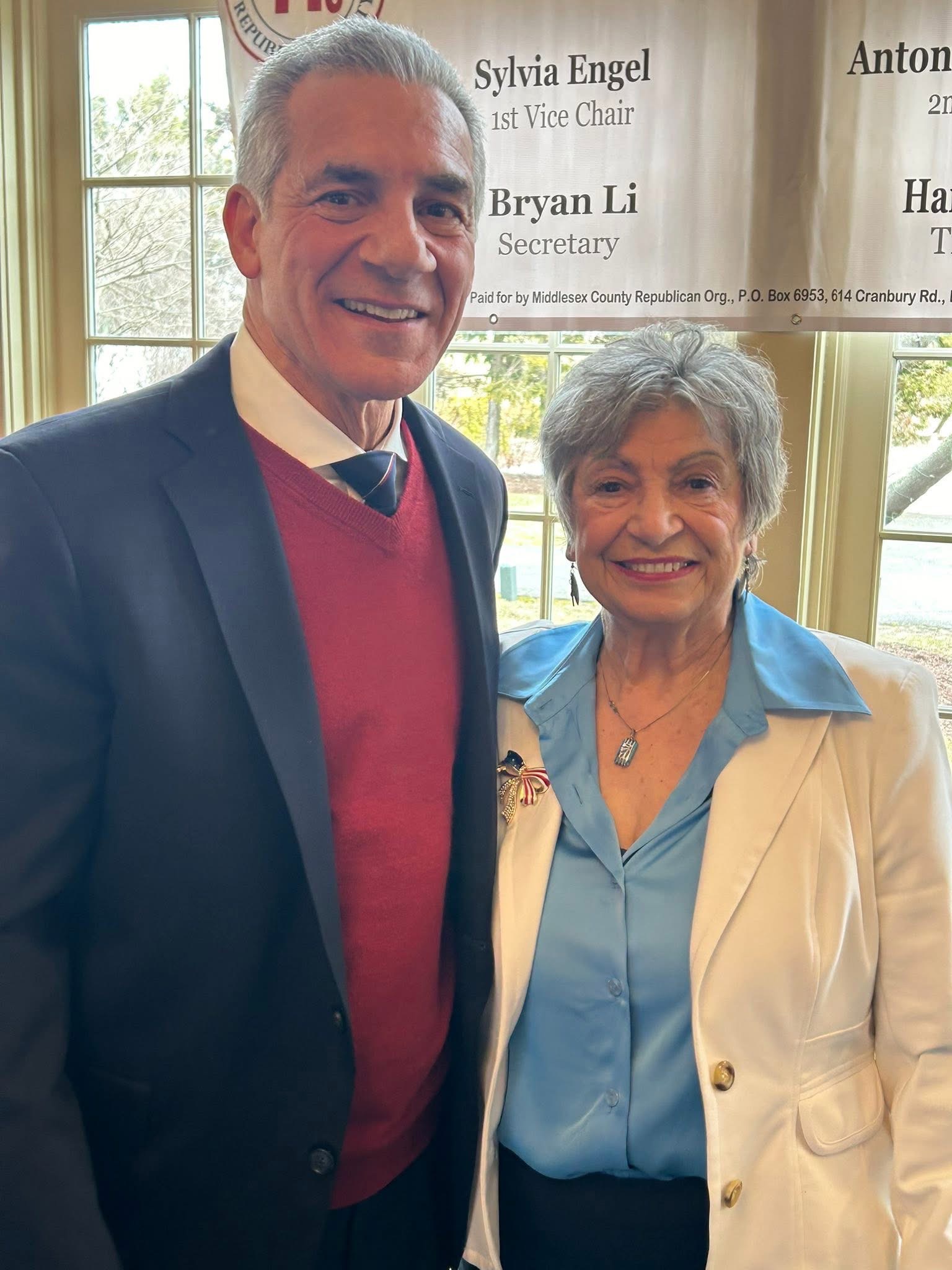 Gloria Dittman photo 3